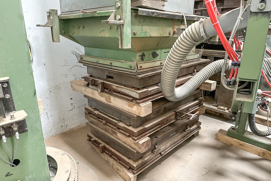 Werkzeugsatz für hydraulische Pressmaschinen